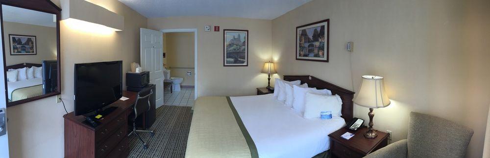 Baymont By Wyndham Anderson Clemson Hotel Exterior foto